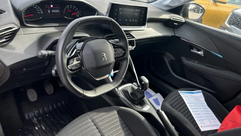 Peugeot 208 Style Puretech 75