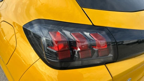 Peugeot 208 Style Puretech 75