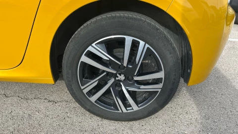 Peugeot 208 Style Puretech 75