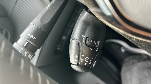 Peugeot 208 Style Puretech 75