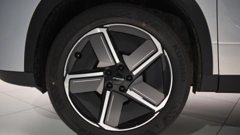 Jaecoo 7 Exclusive 1.6 TGDI 108kW AWD Bitono