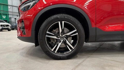 Volvo XC40 B3 G Plus Dark Auto 120 kW (163 CV)