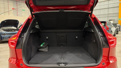 Volvo XC40 B3 G Plus Dark Auto 120 kW (163 CV)