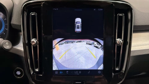 Volvo XC40 B3 G Plus Dark Auto 120 kW (163 CV)