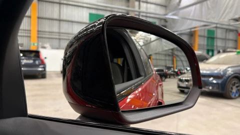 Volvo XC40 B3 G Plus Dark Auto 120 kW (163 CV)