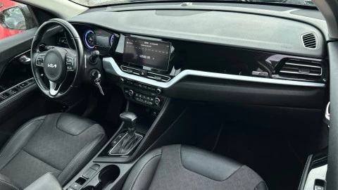 Kia Niro 1.6 GDi HEV 104kW (141CV) Drive