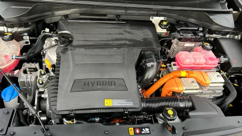 Kia Niro 1.6 GDi HEV 104kW (141CV) Drive