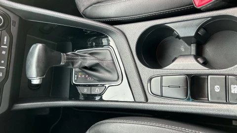 Kia Niro 1.6 GDi HEV 104kW (141CV) Drive