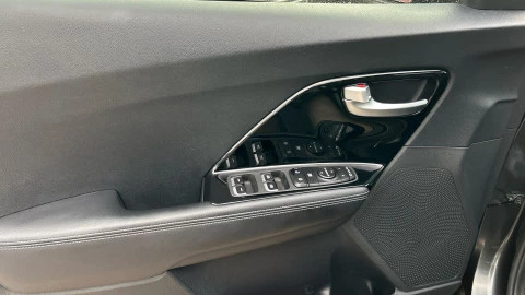 Kia Niro 1.6 GDi HEV 104kW (141CV) Drive