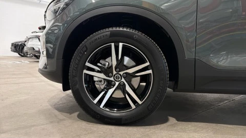 Volvo XC40 B3 G Plus Dark Auto 120 kW (163 CV)