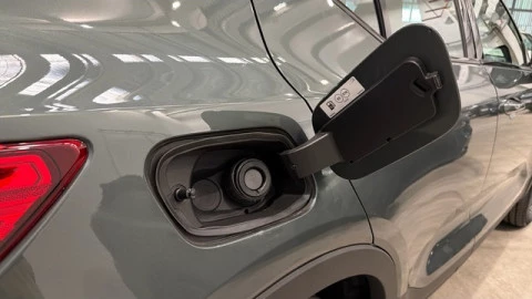 Volvo XC40 B3 G Plus Dark Auto 120 kW (163 CV)