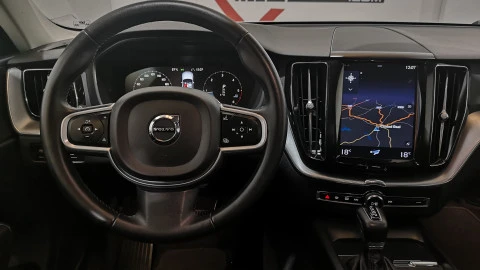 Volvo XC60 2.0 D5 AWD Momentum Auto