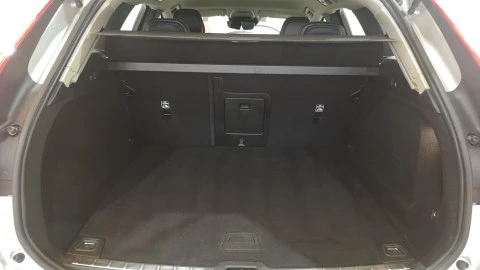 Volvo XC60 2.0 D5 AWD Momentum Auto