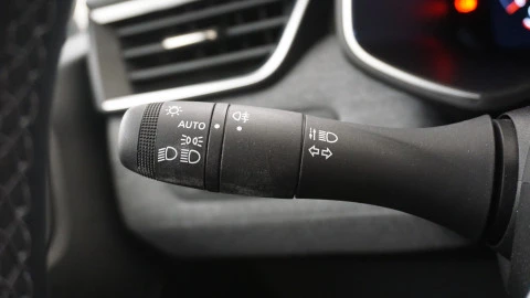 Renault Clio Techno TCe 90 (67kw)