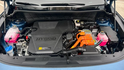 Kia Niro 1.6 GDi HEV 104kW (141CV) Drive