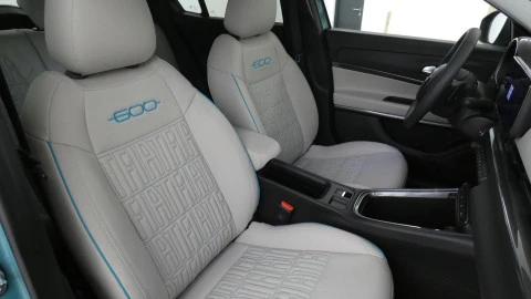 Fiat 600  1.2 MHEV La prima DDCT 74kW