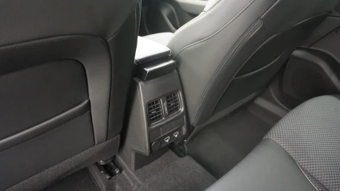 Renault Arkana techno e-tech 105kw 145