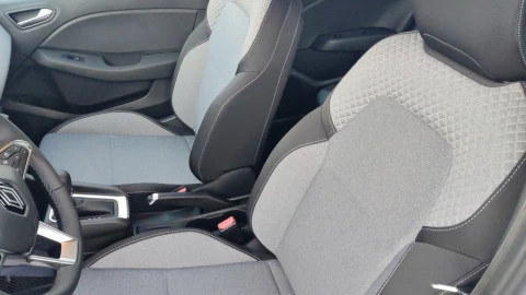 Renault Clio Evolution full hybrid E-Tech 145 (103Kw)