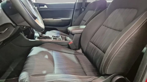 Kia Sportage 1.6 MHEV Business DCT 100kW (136CV) 4X2