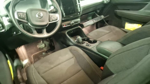 Volvo XC40 1.5 T3 Momentum Pro Auto