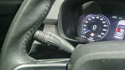 Volvo XC40 1.5 T3 Momentum Pro Auto