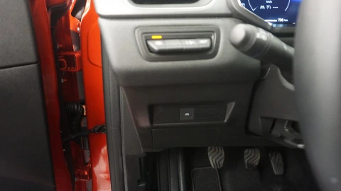 Renault Captur techno Eco-G 100cv (74 kW)