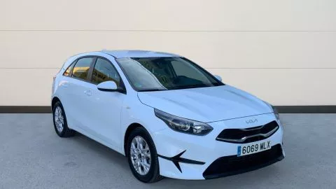 Kia Ceed 1.6 MHEV iMT 100kW (136CV) Concept Kia Ceed 1.6 MHEV iMT 100kW (136CV) Concept