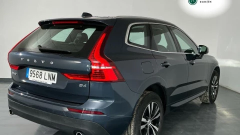 Volvo XC60 2.0 B4 D Essential Auto