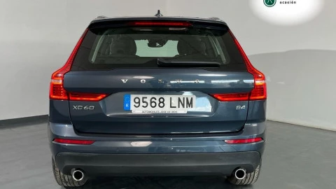 Volvo XC60 2.0 B4 D Essential Auto