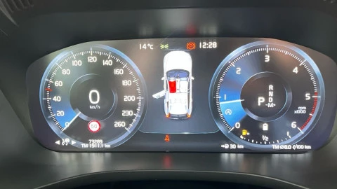 Volvo XC60 2.0 B4 D Essential Auto