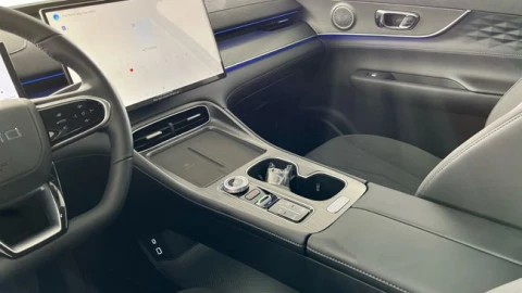EBRO S800 1.5 TGDI PHEV Premium E-CVT