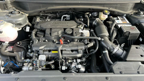 Kia Sportage 1.6 T-GDi 118kW (160CV) Drive 17 Kia Sportage 1.6 T-GDi 118kW (160CV) Drive 17
