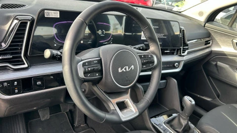 Kia Sportage 1.6 T-GDi 118kW (160CV) Drive 17 Kia Sportage 1.6 T-GDi 118kW (160CV) Drive 17