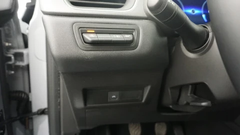 Renault Captur techno Eco-G 100cv (74 kW)