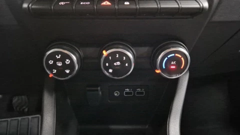 Renault Clio Evolution TCe 90 (67kw)