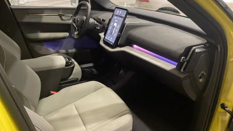 Volvo EX30 Single Motor Extended Range Plus Auto 200 kW (272 CV)