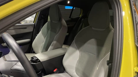 Volvo EX30 Single Motor Extended Range Plus Auto 200 kW (272 CV)