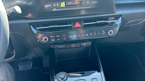 Kia Niro 1.6 GDi HEV 104kW (141CV) Drive