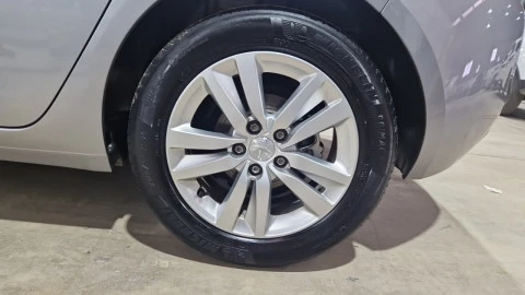 Peugeot 308 5p Allure Pack BlueHDI 130 S&S