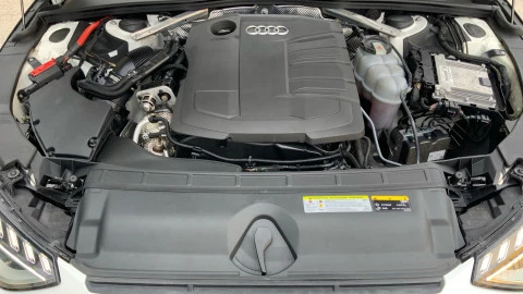 Audi A4 Avant Black line 35 TDI 120kW S tronic