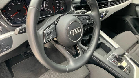 Audi A4 Avant Black line 35 TDI 120kW S tronic