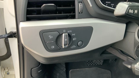 Audi A4 Avant Black line 35 TDI 120kW S tronic