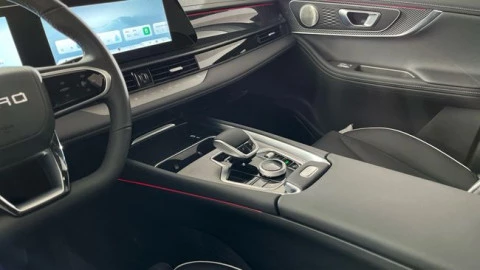 EBRO S700 1.5 TGDI PHEV Luxury E-CVT