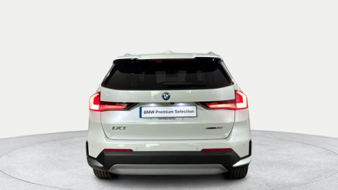 BMW iX1 xDrive30