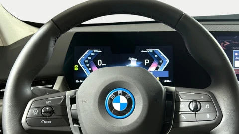 BMW iX1 xDrive30