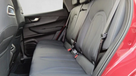 EBRO S400 1.5 DHE HEV Excellence CVT