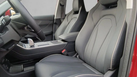 EBRO S400 1.5 DHE HEV Excellence CVT