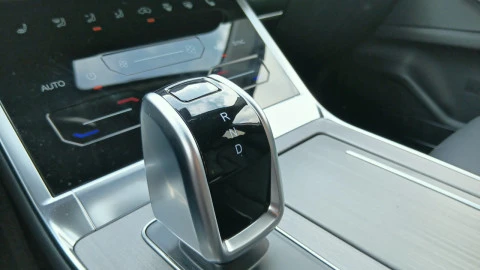 EBRO S400 1.5 DHE HEV Excellence CVT