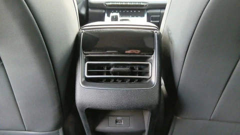 EBRO S400 1.5 DHE HEV Excellence CVT