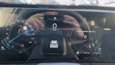 EBRO S700 1.5 TGDI PHEV Luxury E-CVT